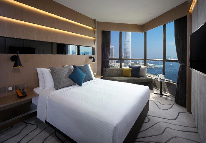The Optimum Floor Harbour View Room + complimentary breakfast for 2 persons