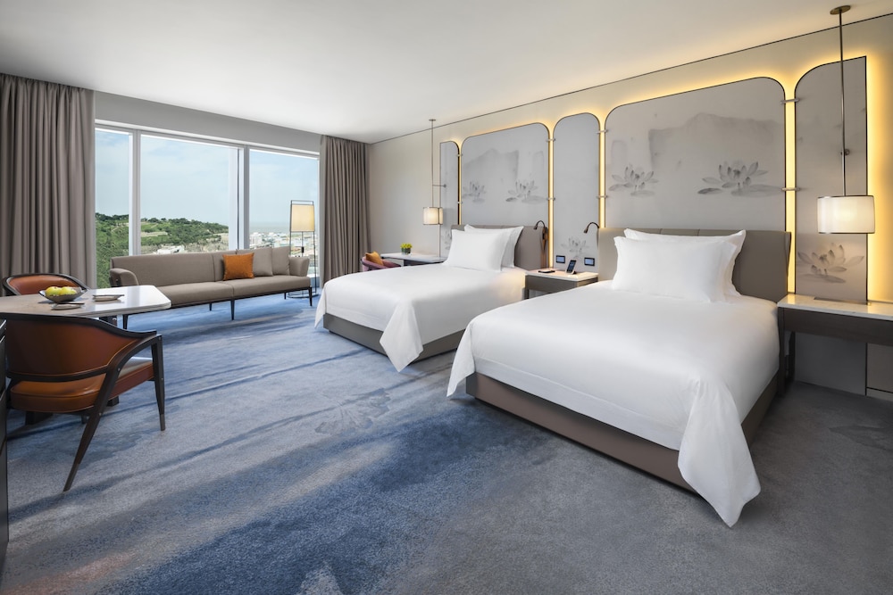 Dreams of macau. Banyan Tree Hotel Макао.