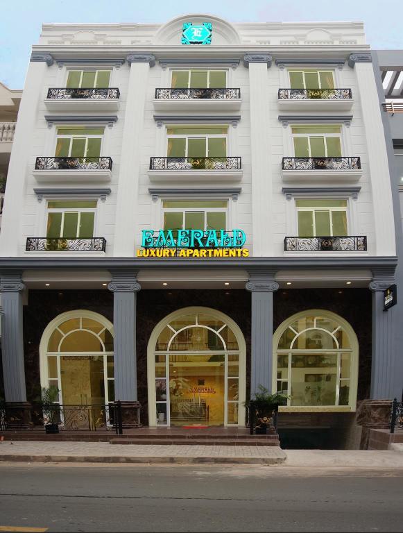 EMERALD SERVICED APARTMENT Daycation Deals Hourly rates in District 7