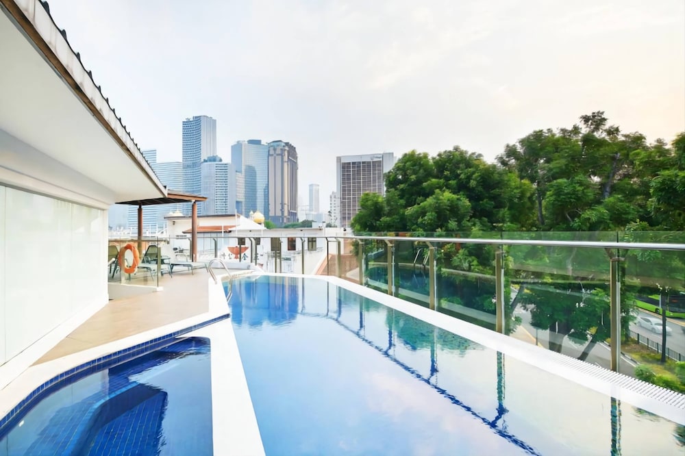 rest-bugis-hotel-sg-clean
