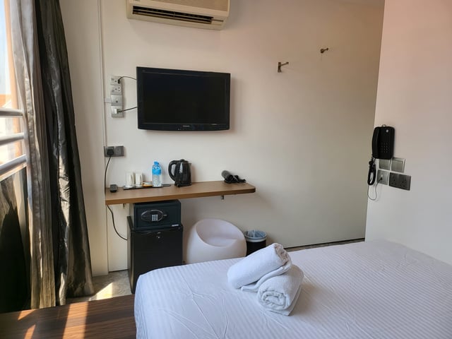 Lion Peak Hotel Dickson