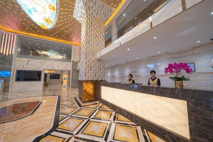 Hotel Golden Dragon
