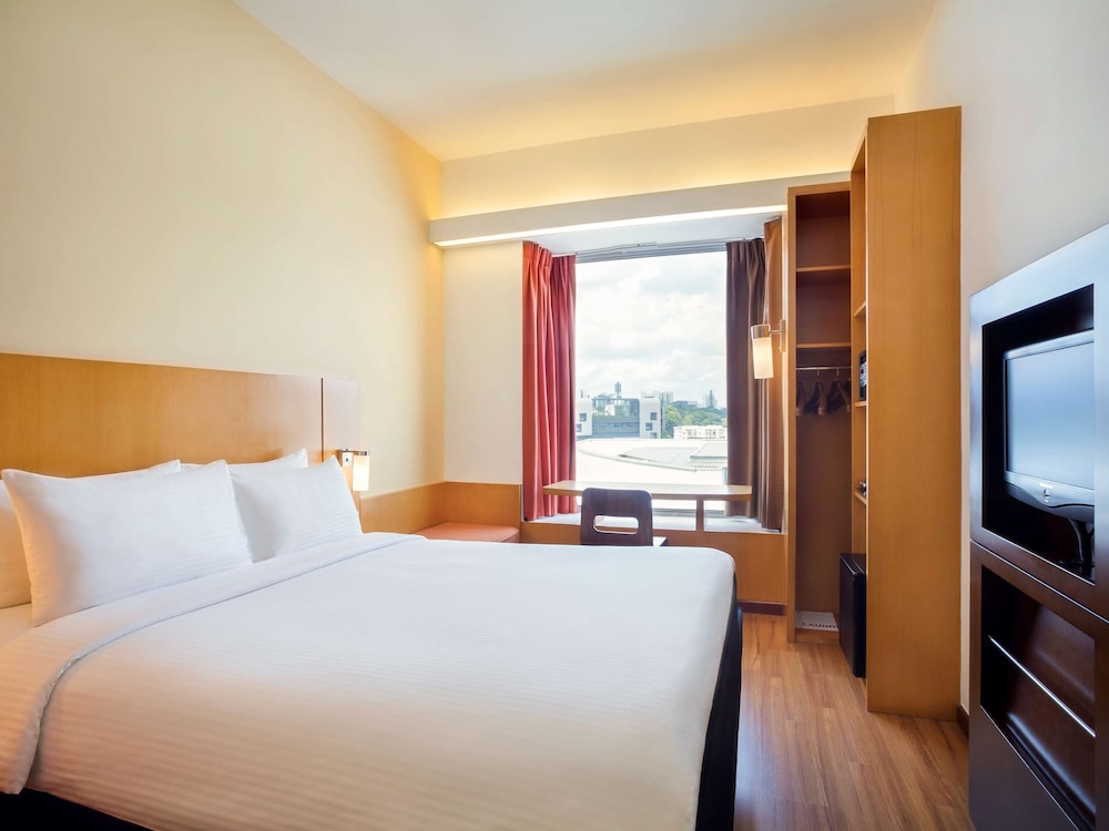 ibis Singapore On Bencoolen (SG Clean)