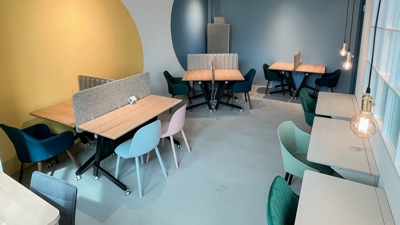 Desk-one Kwun Tong